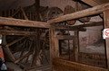 глубокий колодец